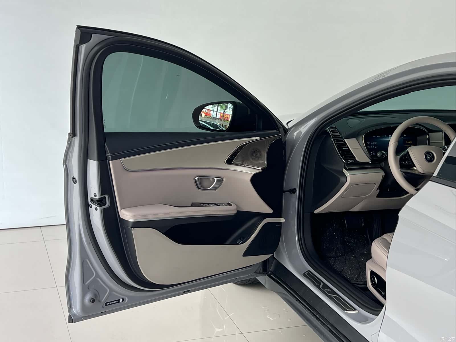BYD Han, 2025 14