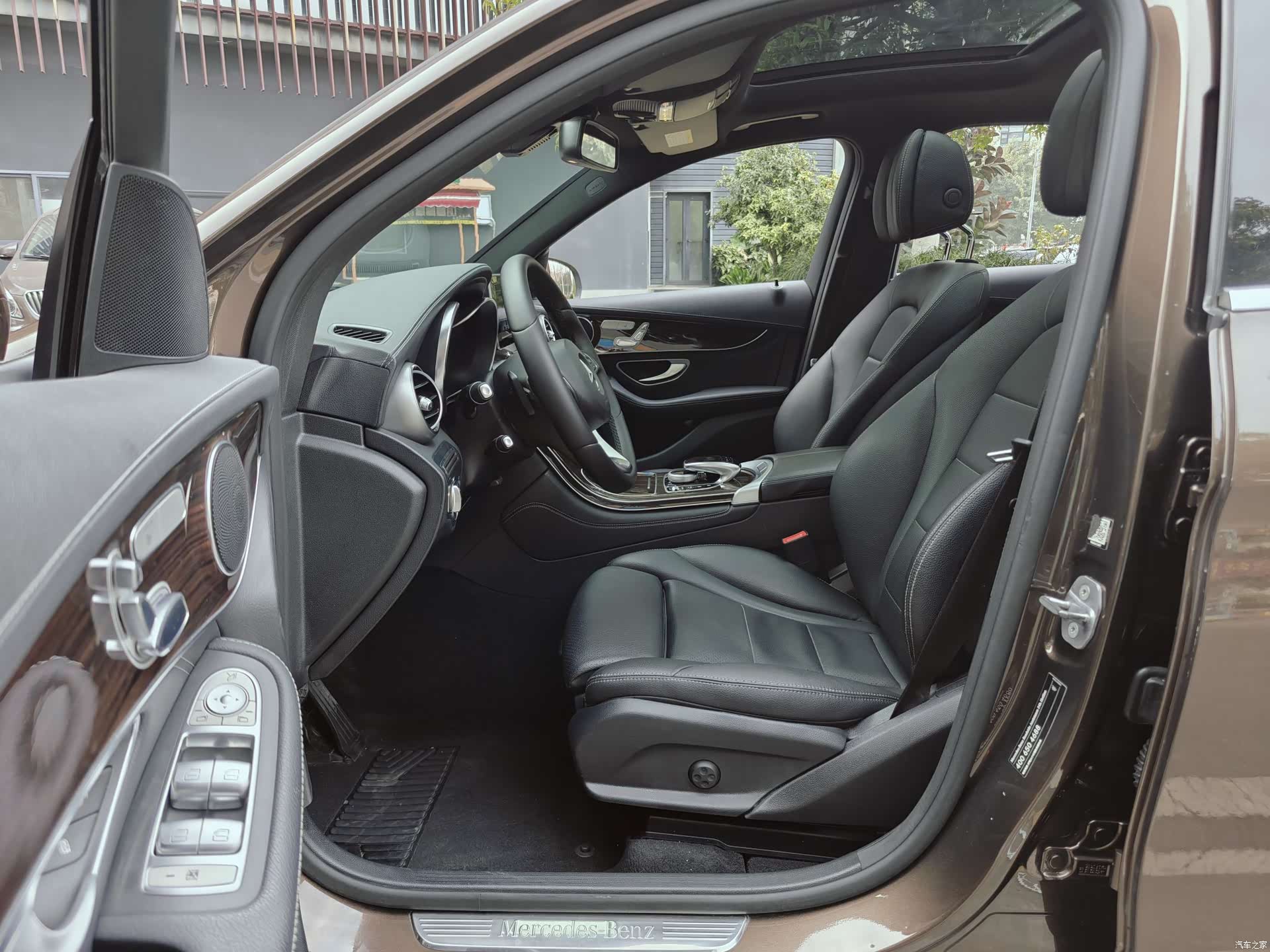 Mercedes-Benz GLC, 2017 16