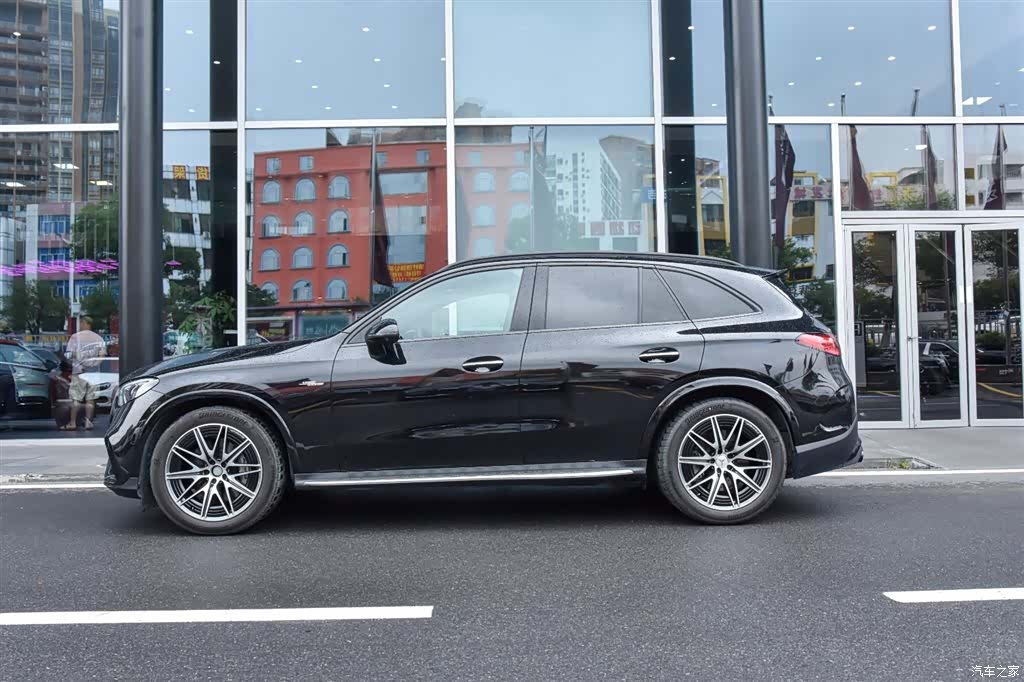 Mercedes-Benz GLC, 2025 3