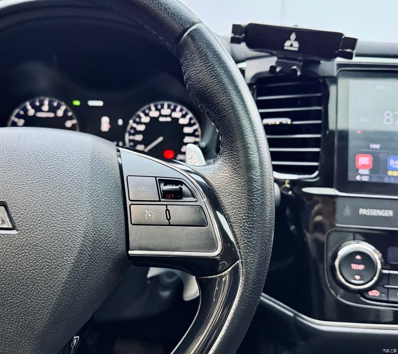 Mitsubishi Outlander, 2018 20