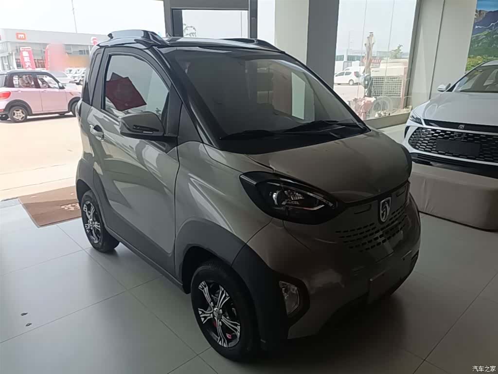 Wuling E100, 2019 4