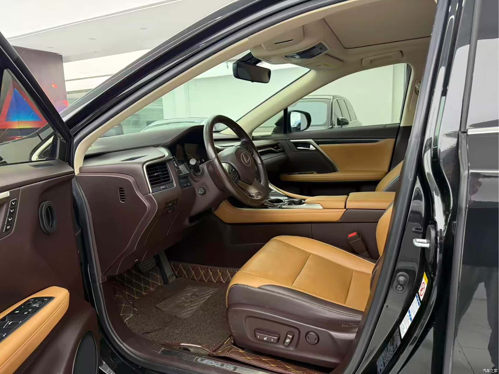 Lexus RX, 2018 все фото