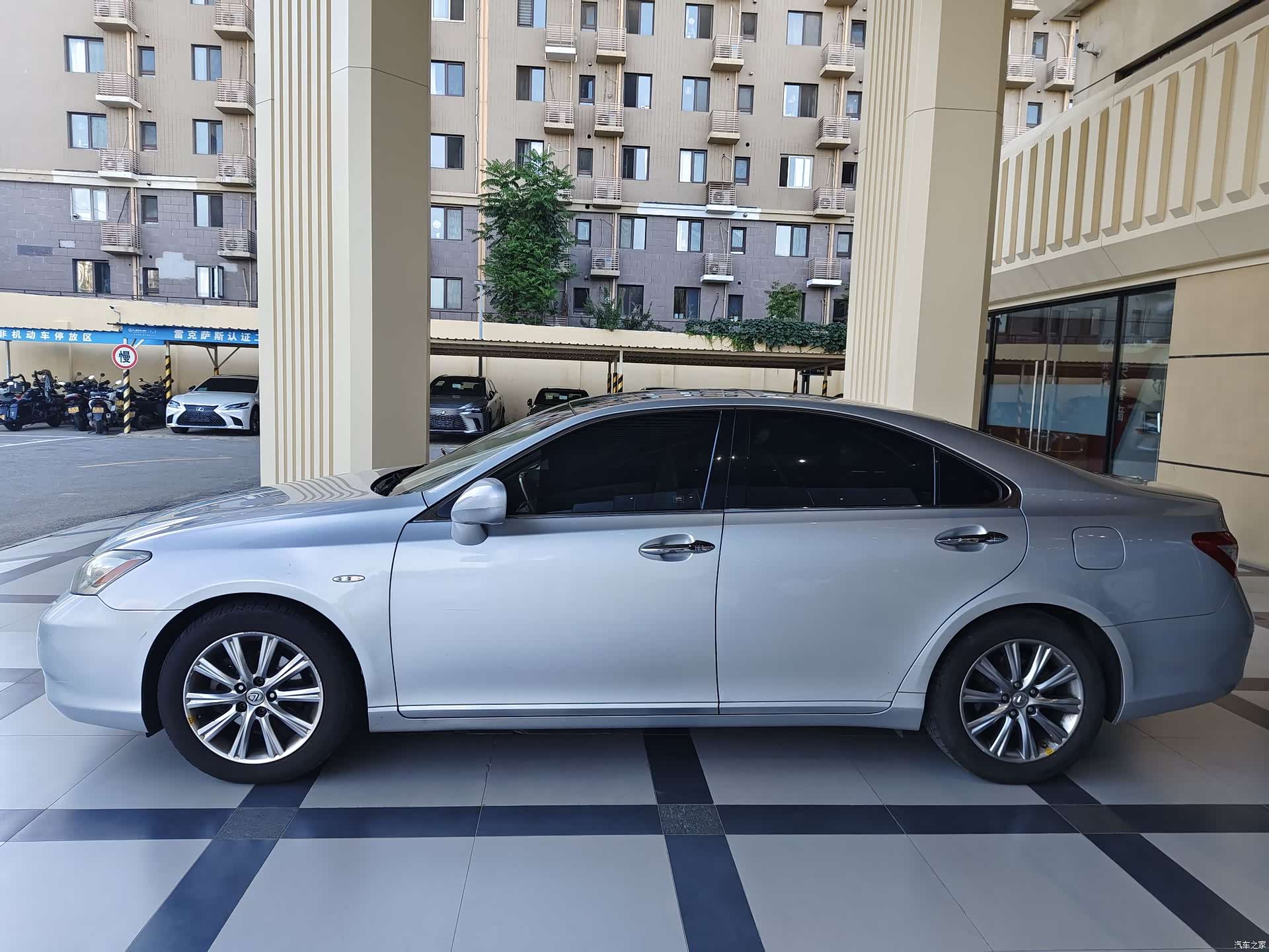 Lexus ES, 2007 3
