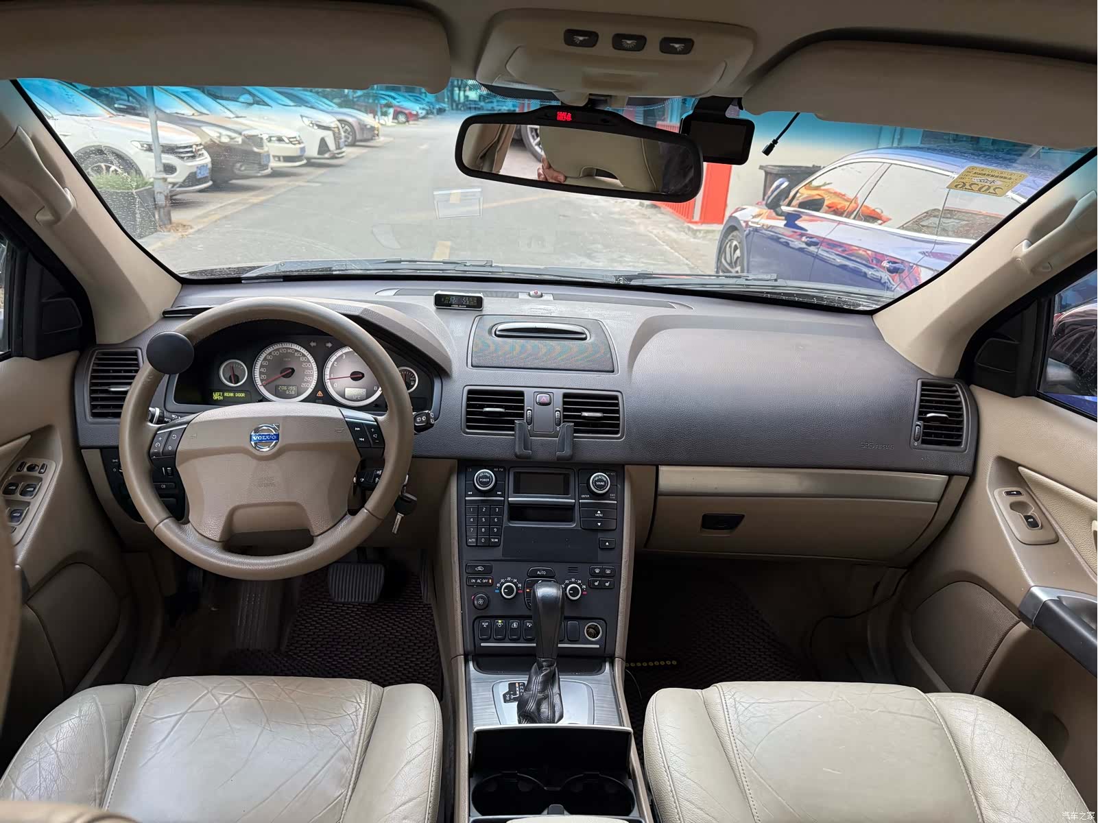 Volvo XC90, 2012 7