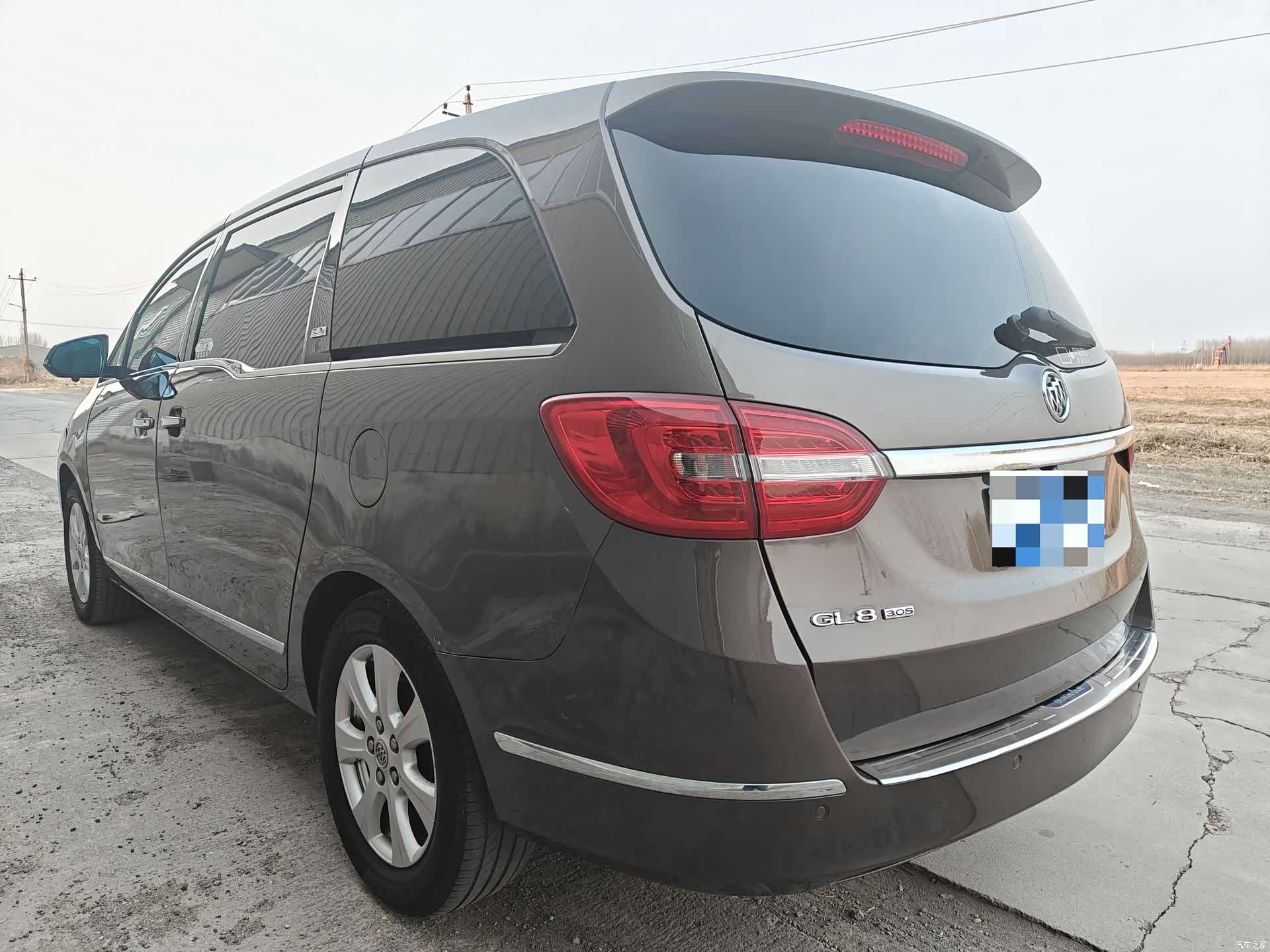Buick GL8, 2015 4
