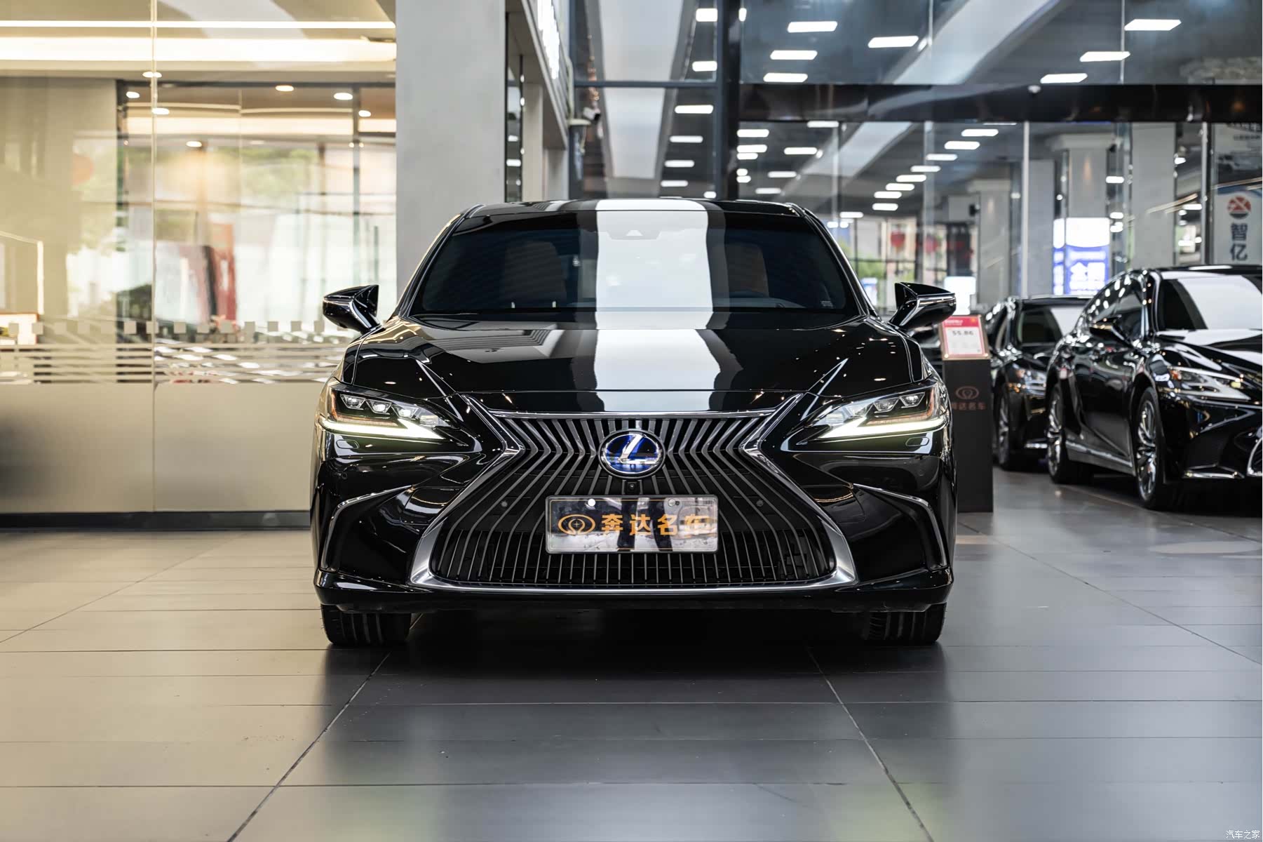 Lexus ES, 2019 2