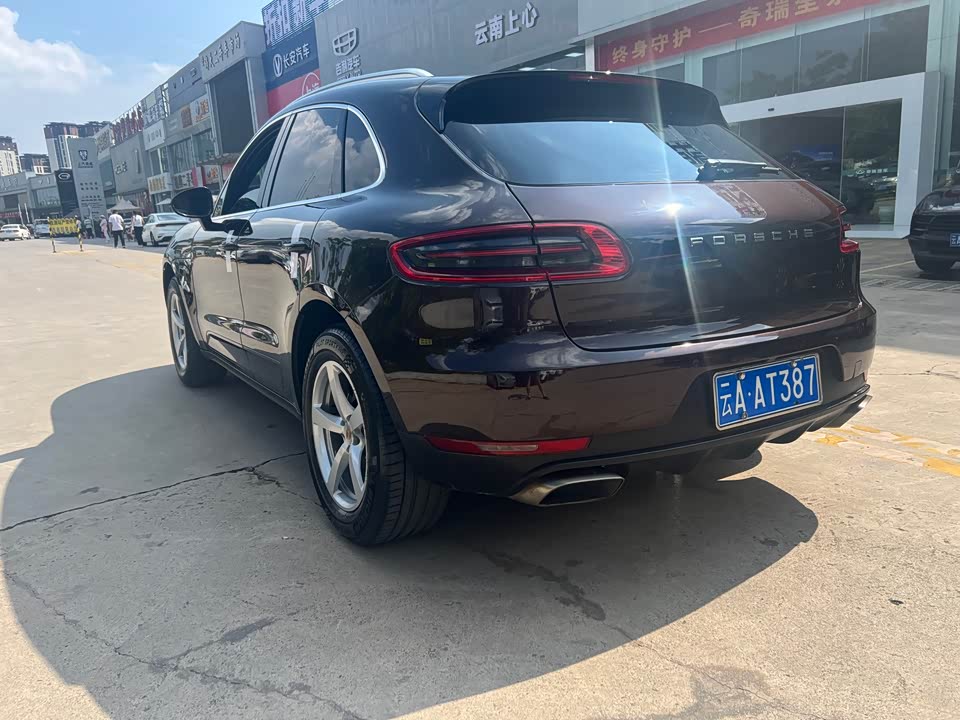 Porsche Macan Porsche Macan