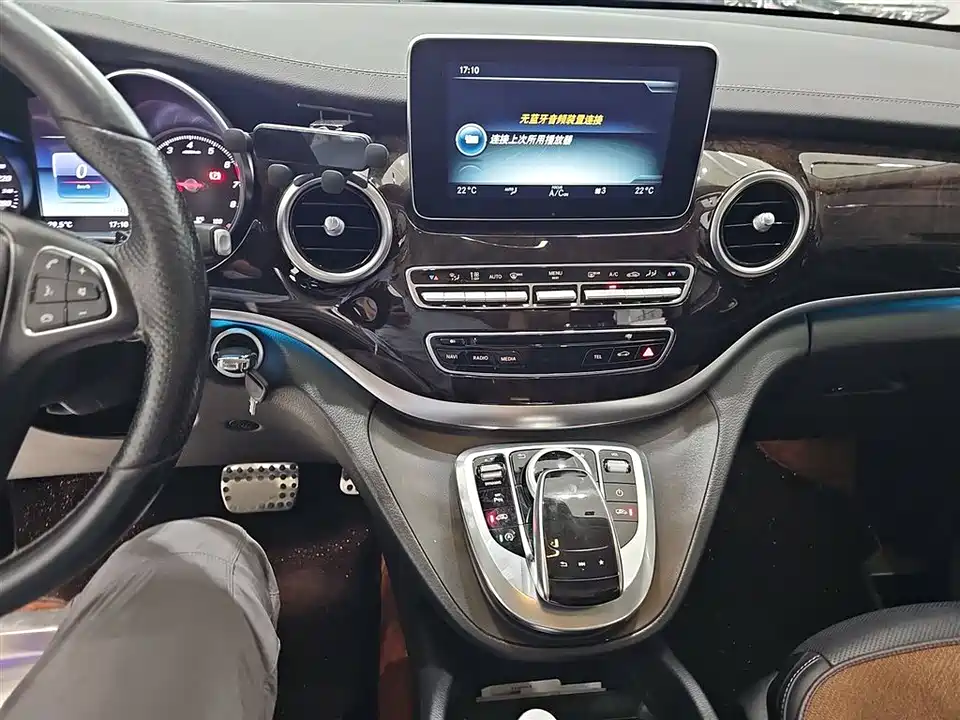 Mercedes-Benz V-class Mercedes-Benz V-class