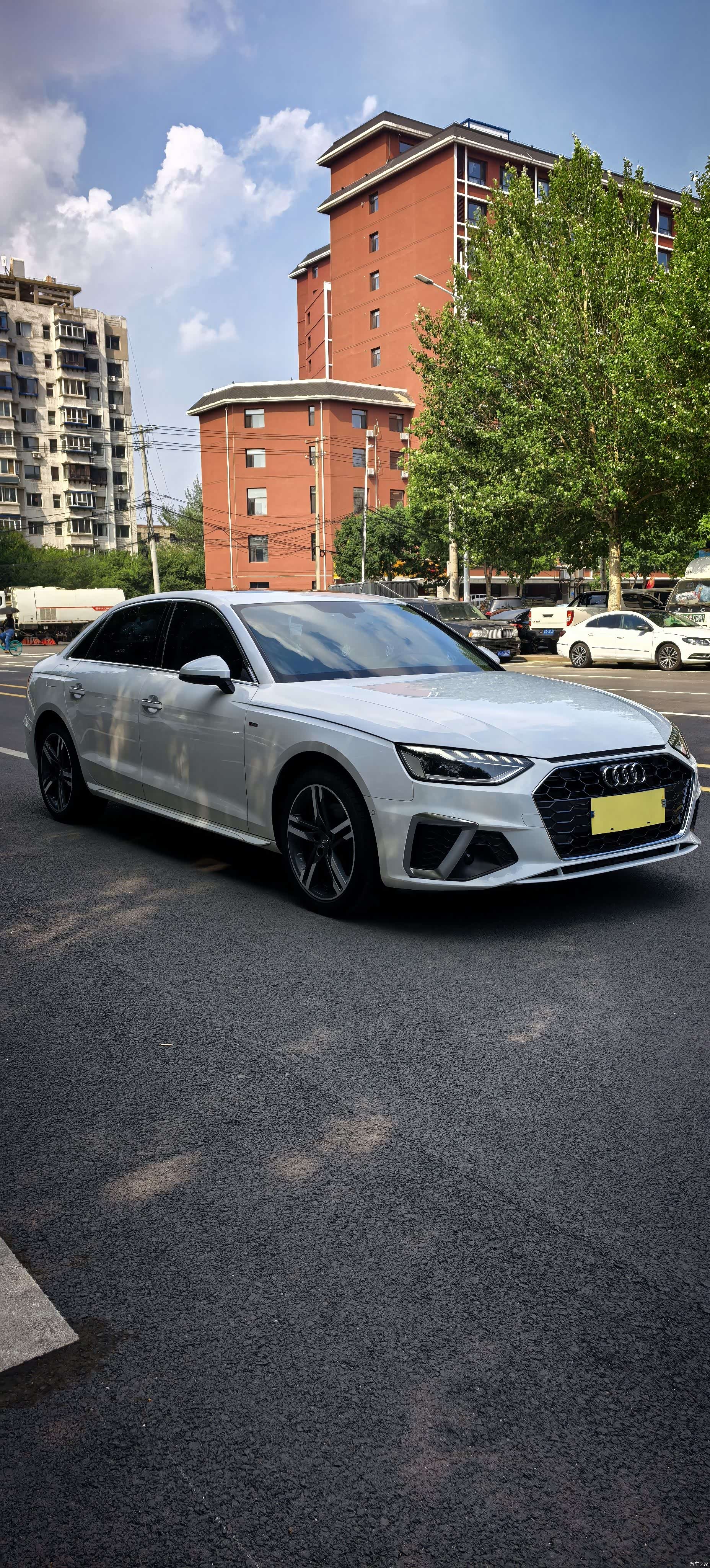 Audi A4L, 2021 3