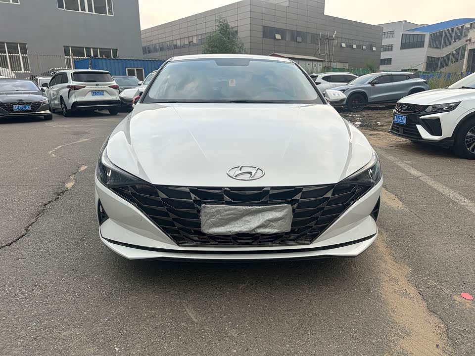 Hyundai Elantra