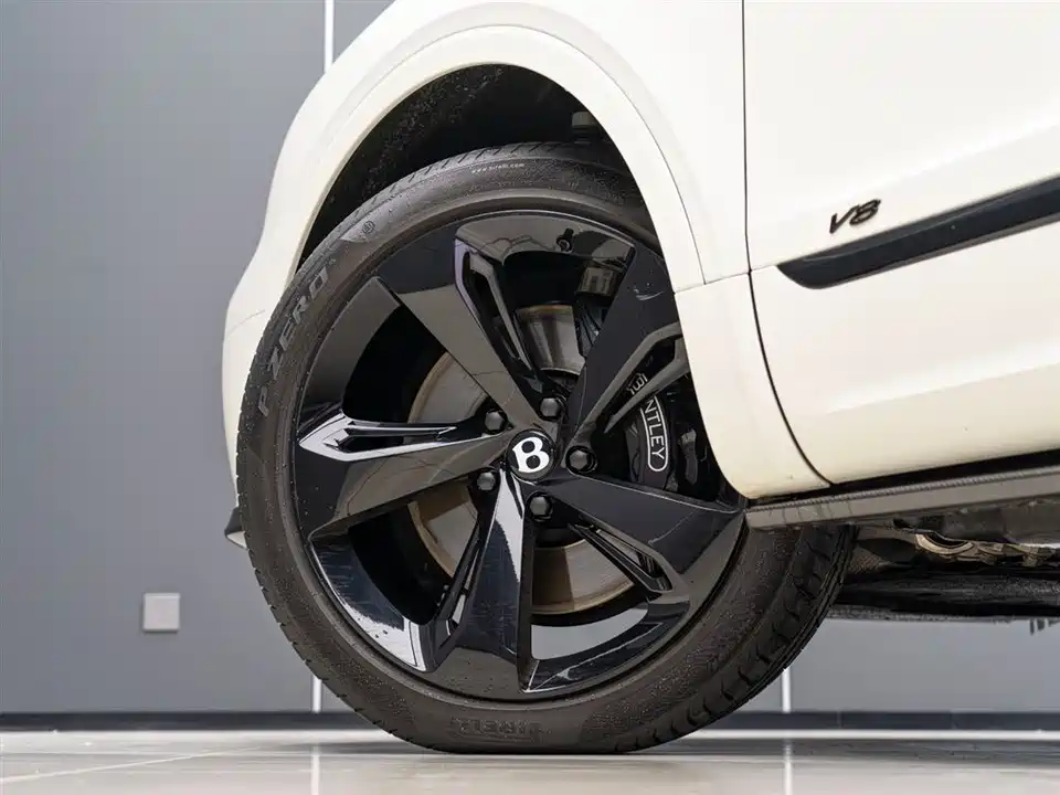 Bentley Tim Yue Bentley Tim Yue