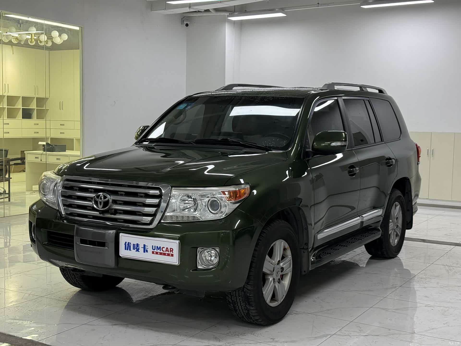 Toyota Land Cruiser, 2012 1