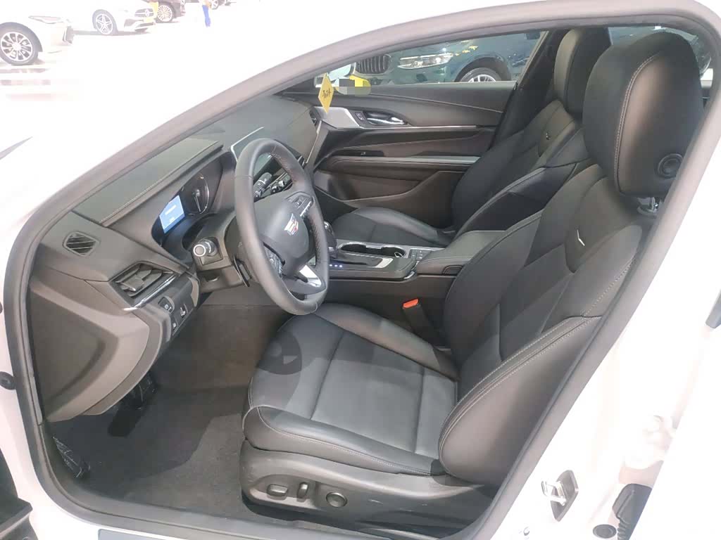 Cadillac CT4, 2024 15