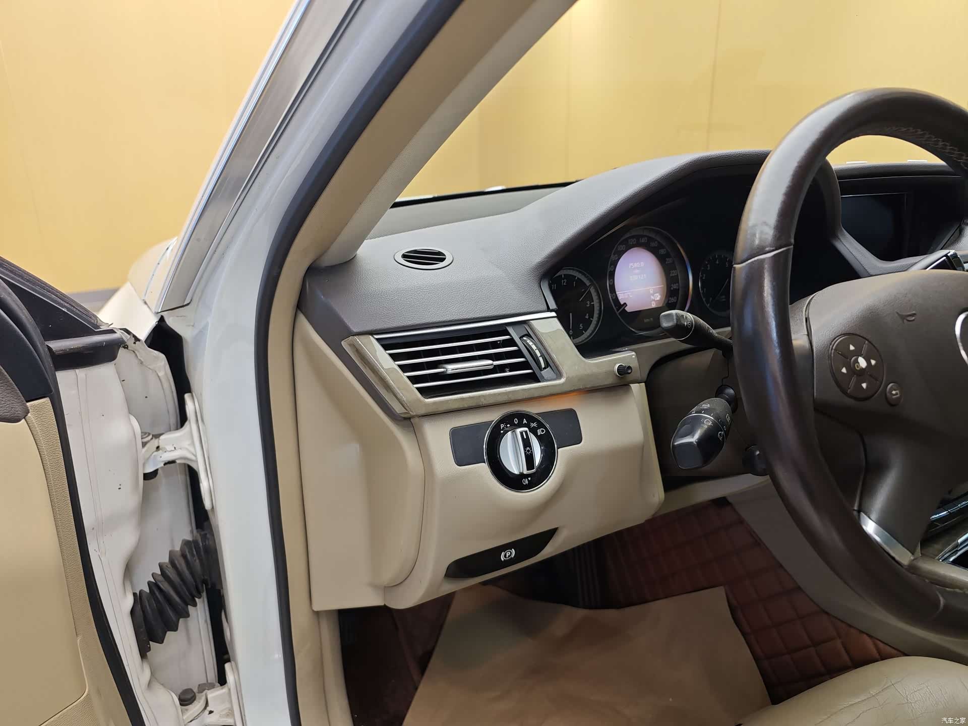 Mercedes-Benz E-Class, 2009 11