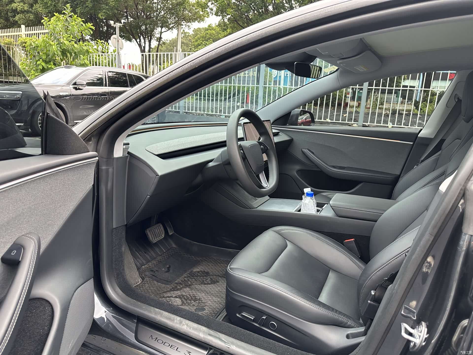 Tesla Model 3, 2024 18