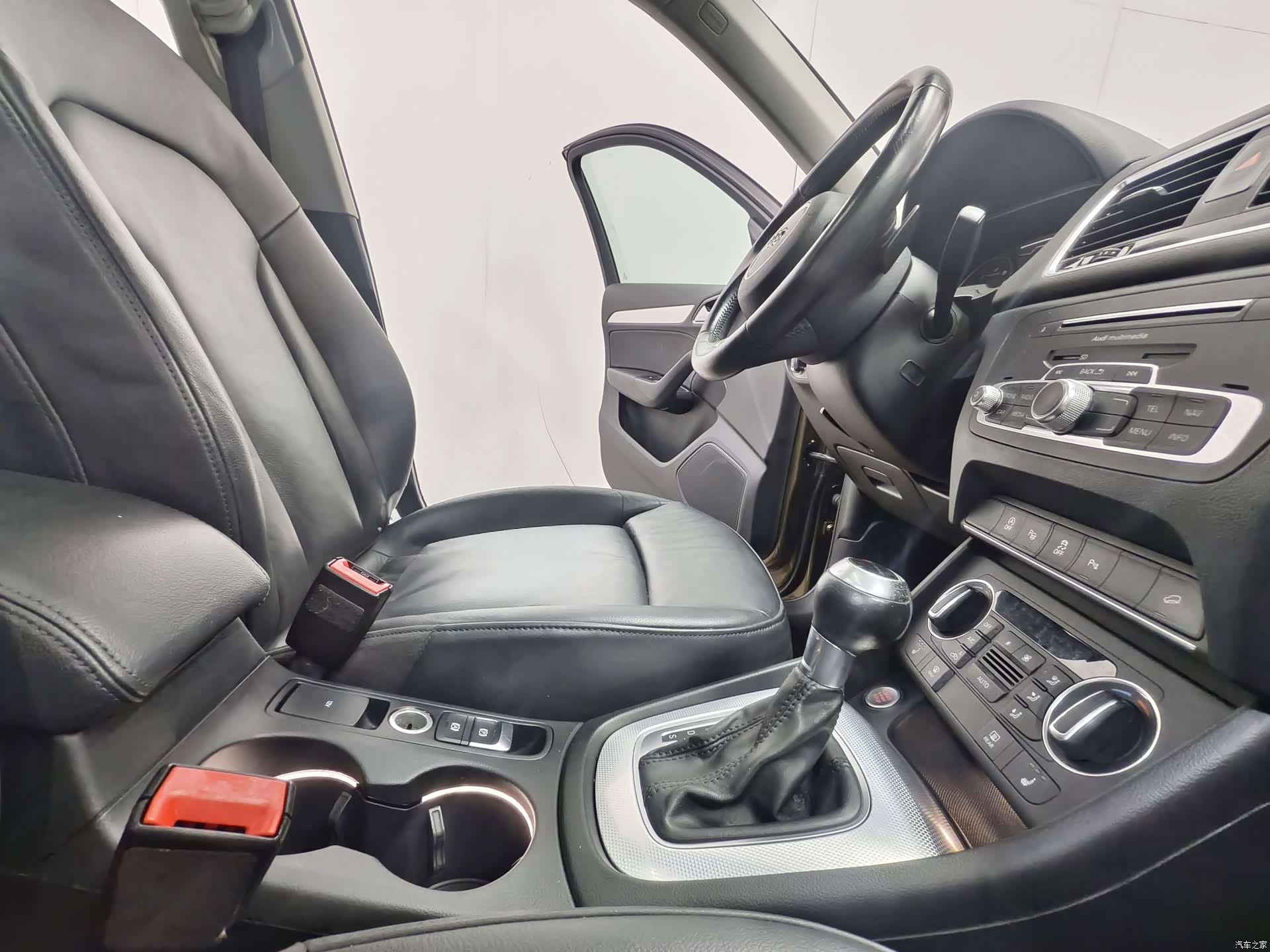 Audi Q3, 2017 15