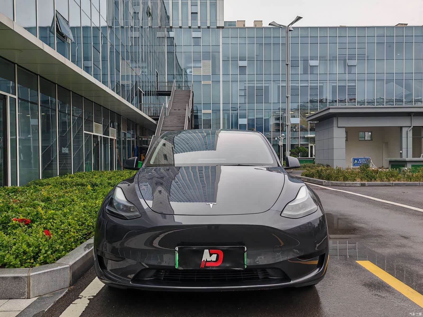 Tesla Model Y, 2022 2