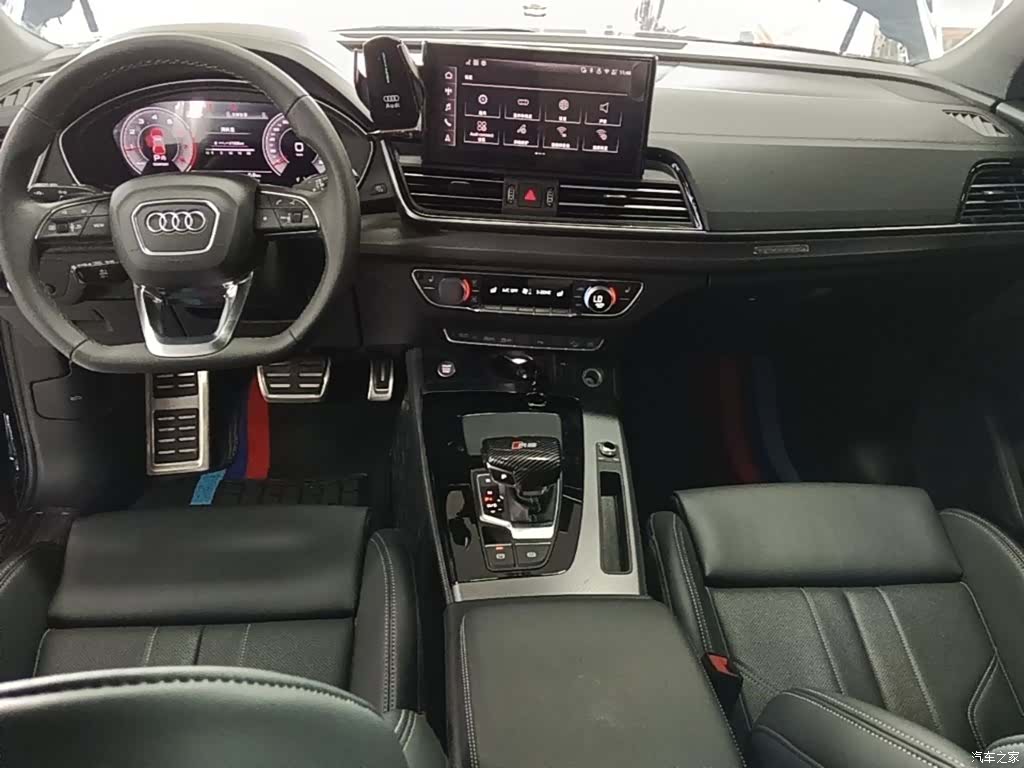 Audi Q5L, 2025 10