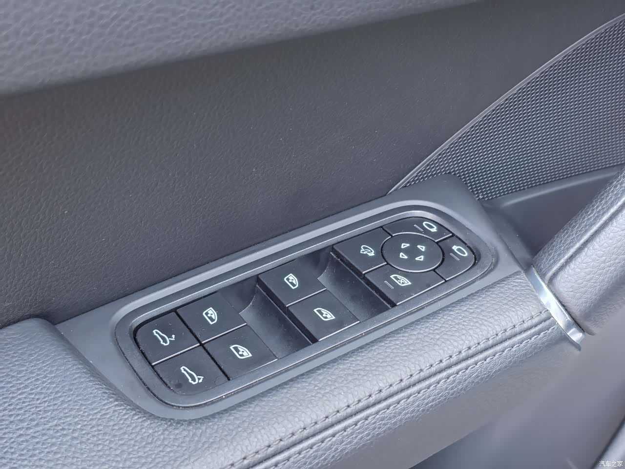 Porsche Cayenne, 2024 14