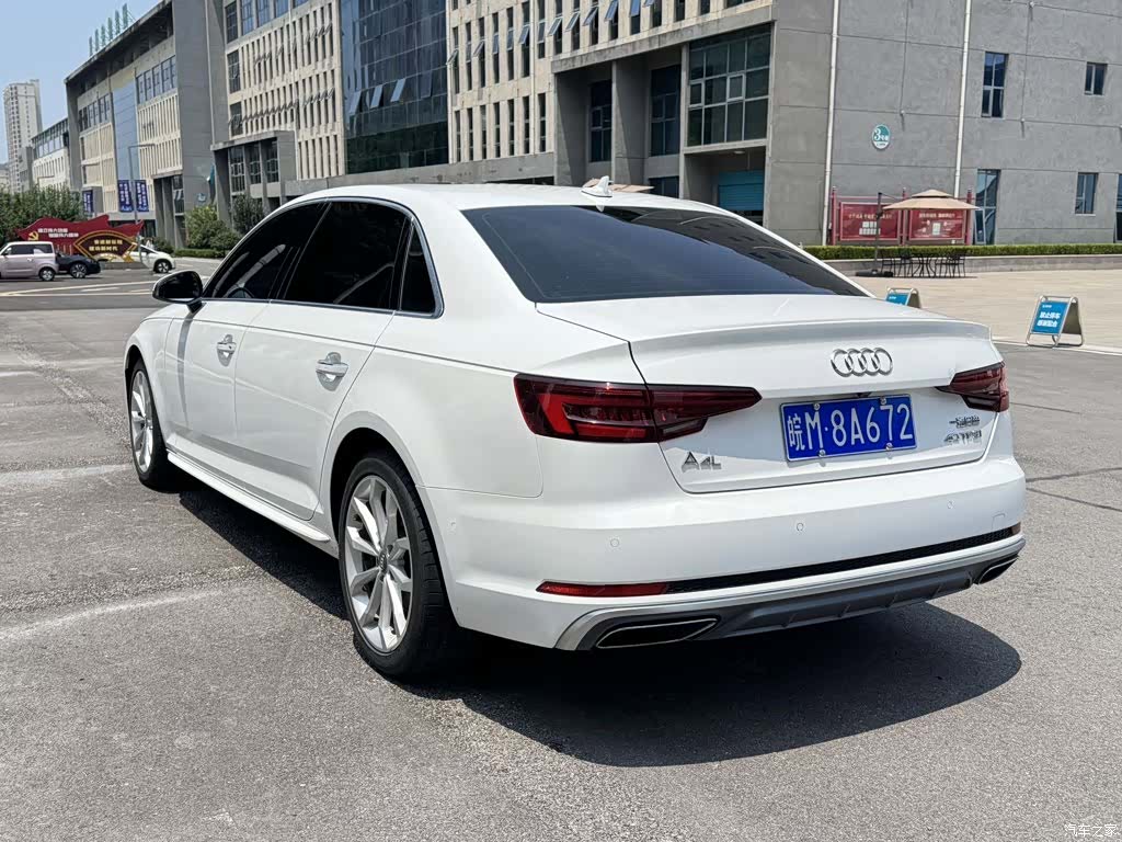 Audi A4L, 2019 6