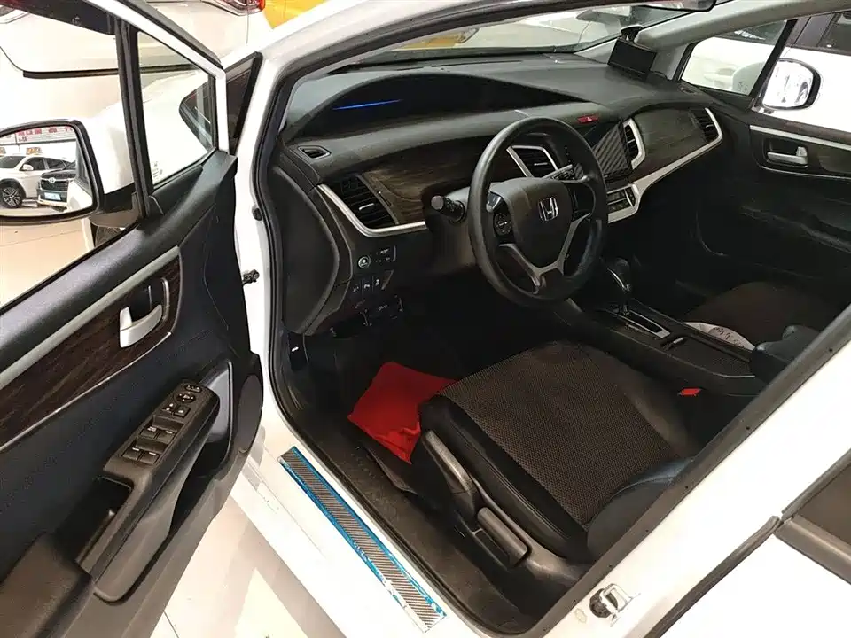 Honda Jade