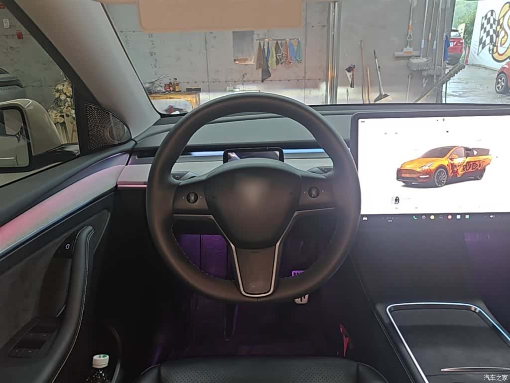 Tesla Model Y, 2023 11