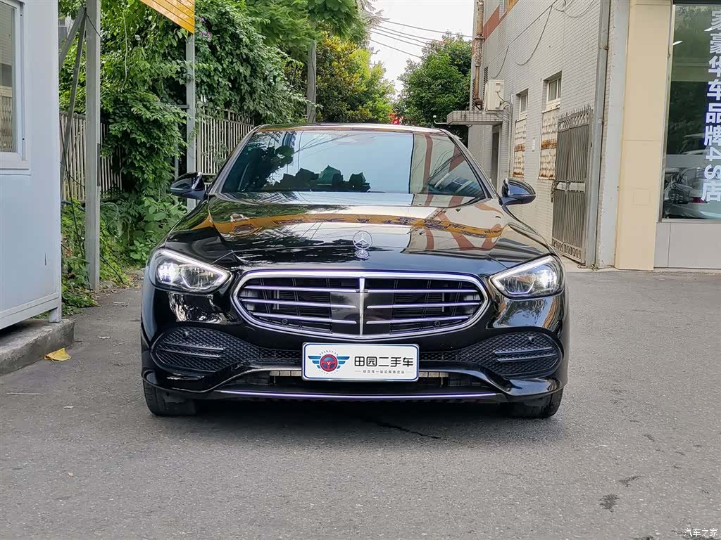 Mercedes-Benz C-Class, 2024 2