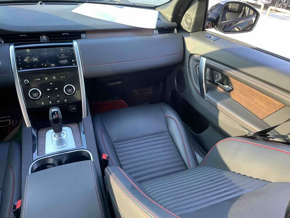 Land Rover Discover sports