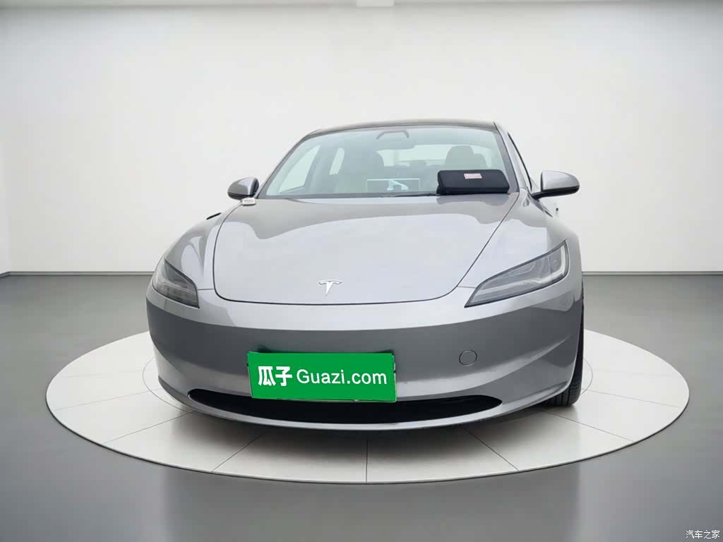 Tesla Model 3, 2025 2