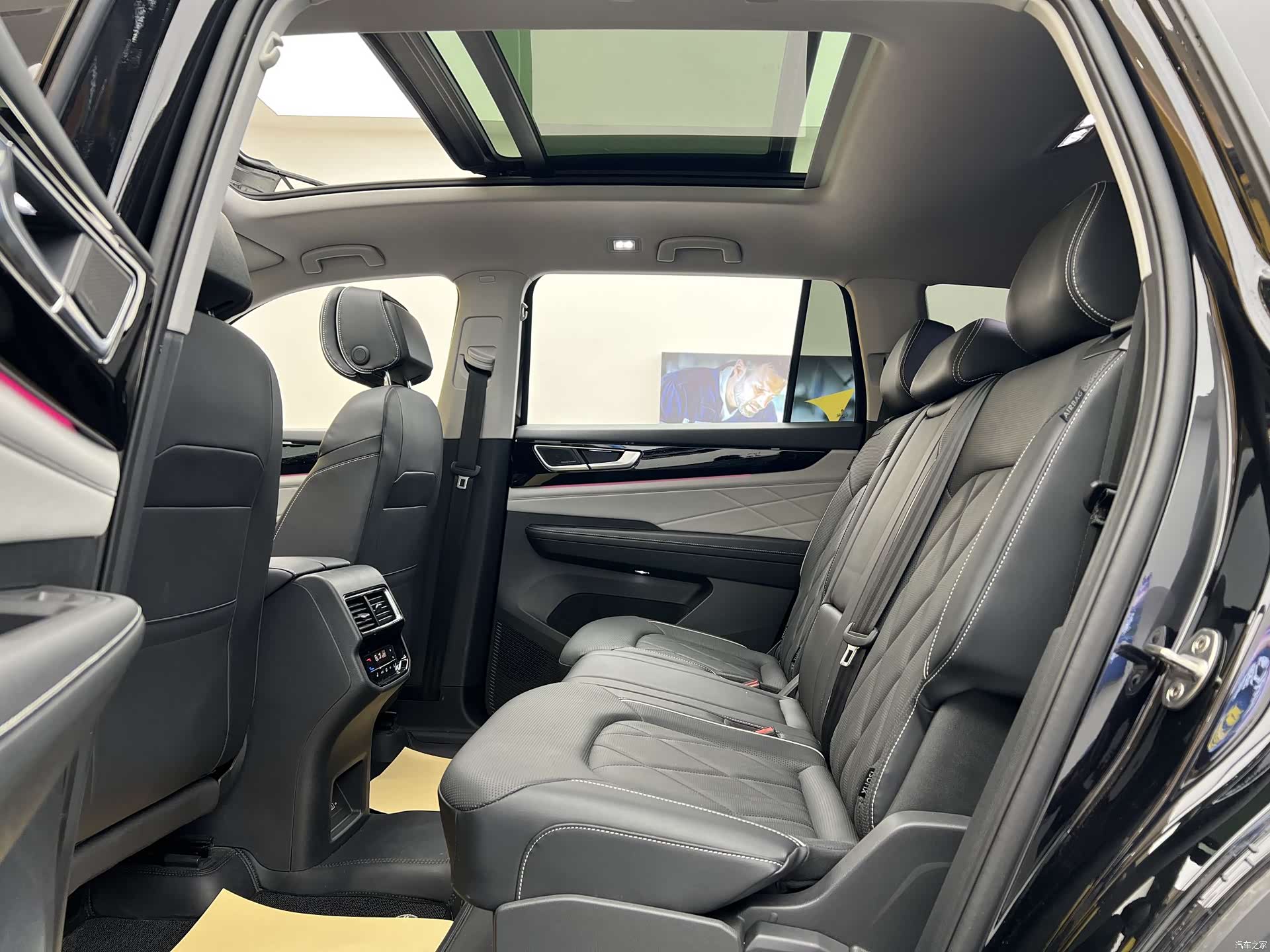 Volkswagen Teramont, 2024 10