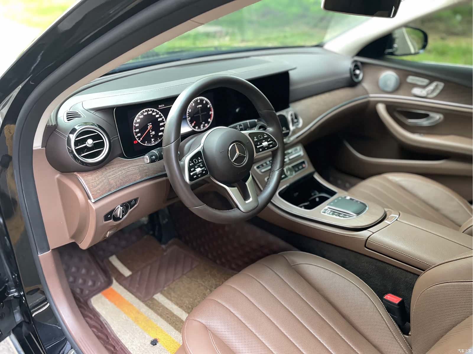 Mercedes-Benz E-Class, 2020 19