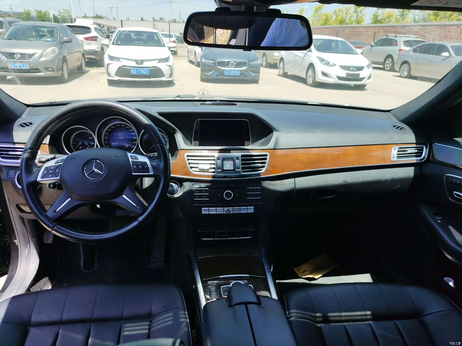 Mercedes-Benz E-Class, 2015 8