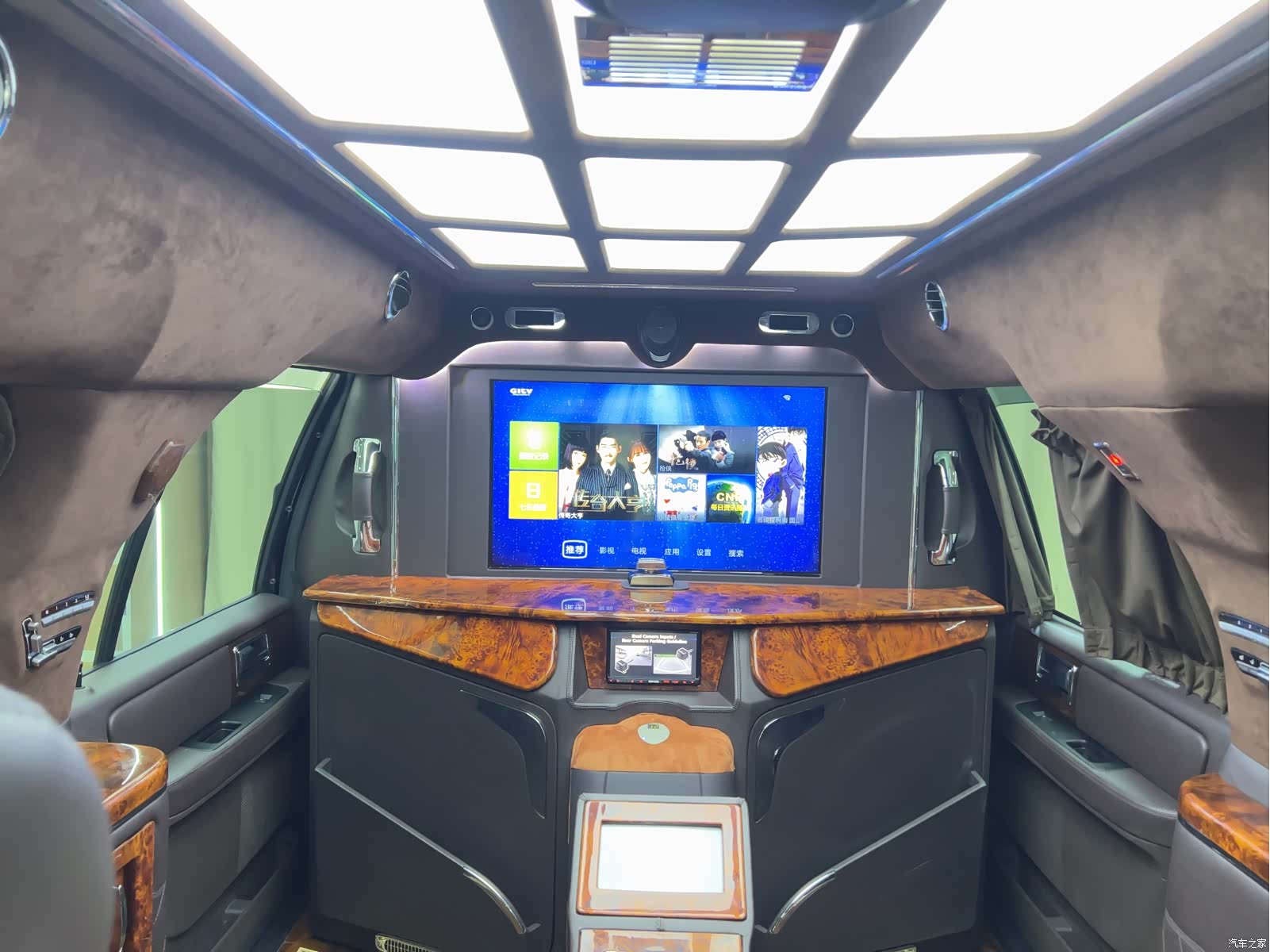 Lincoln Navigator, 2016 12