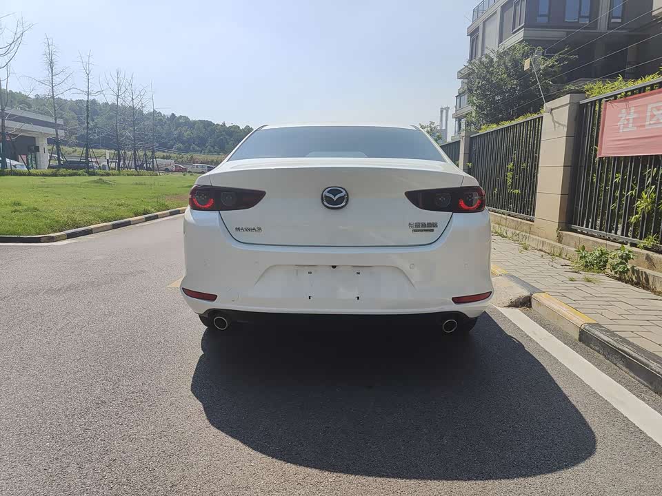 Mazda 3 Angkesaila