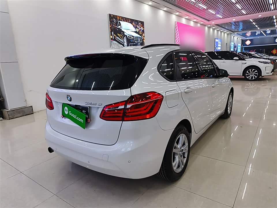 BMW 2 series station wagon