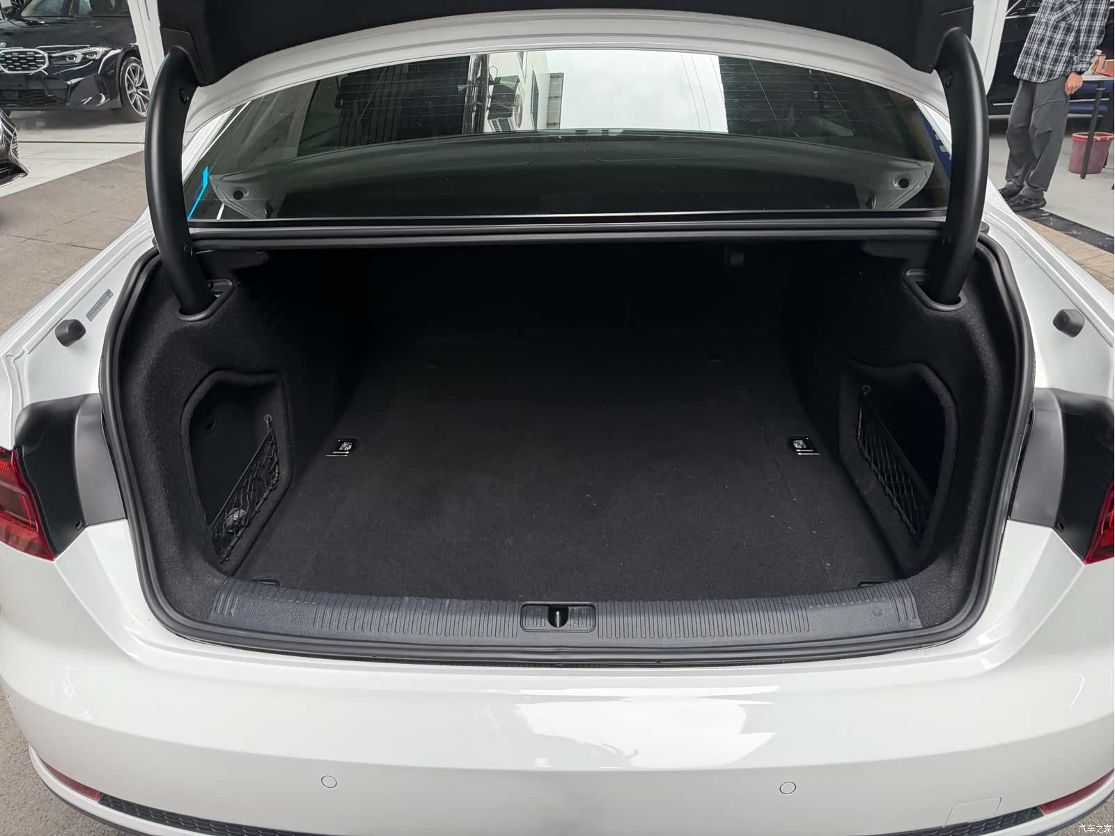 Audi A4L, 2018 18