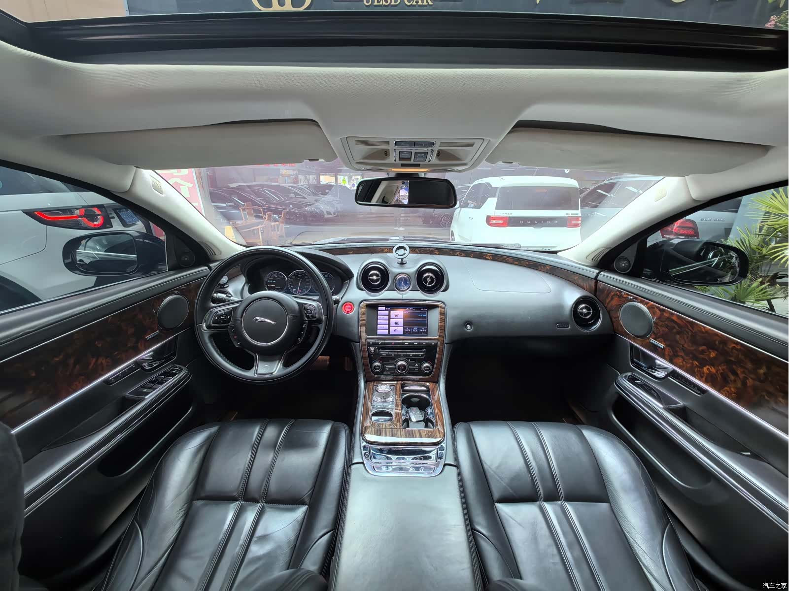 Jaguar XJ, 2013 10