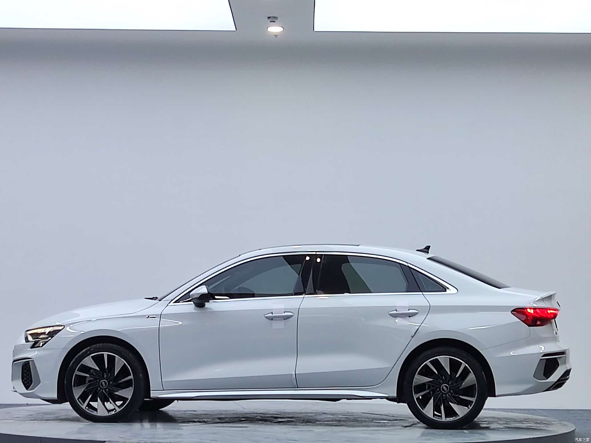 Audi A3, 2022 все фото