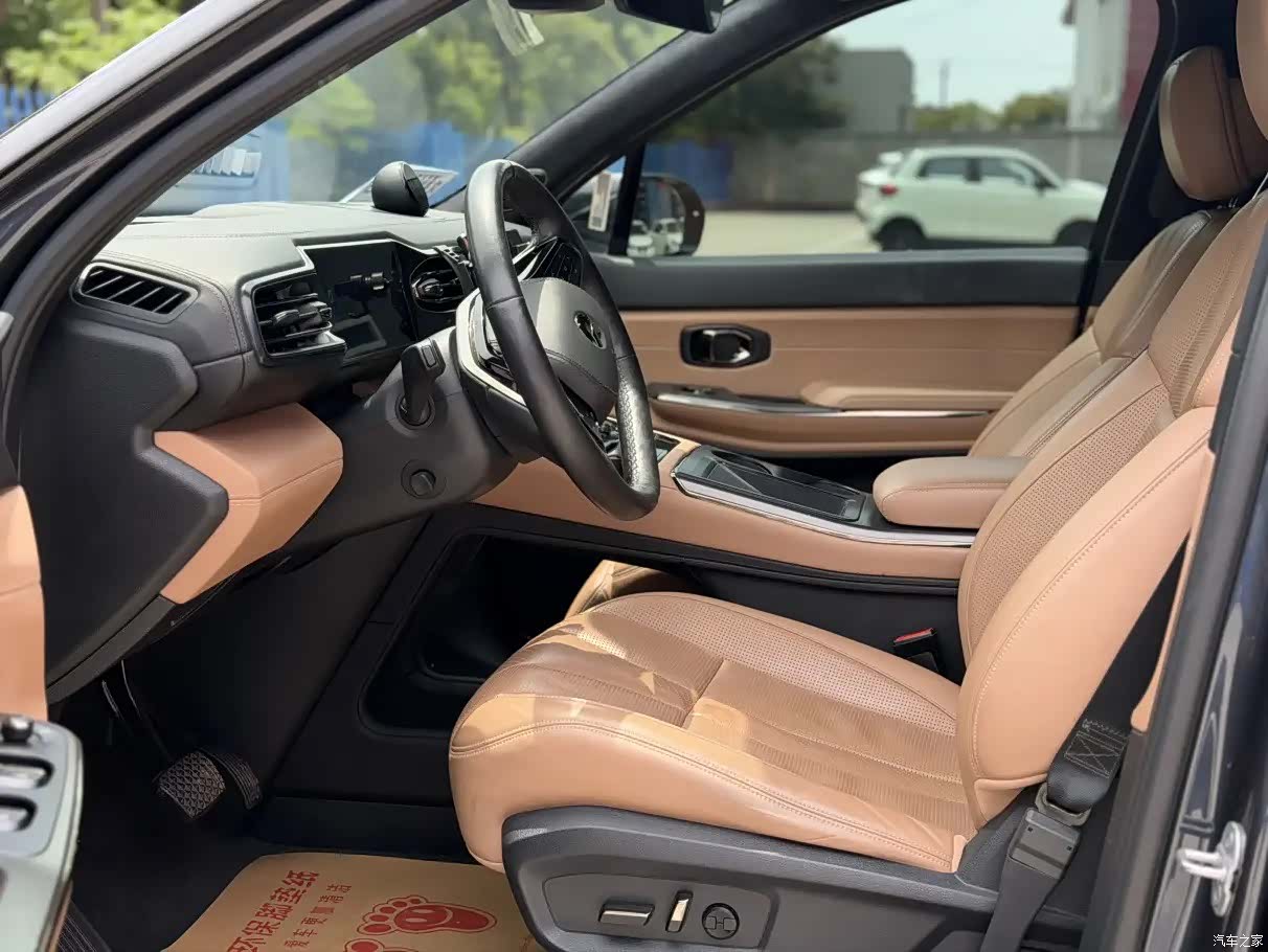 NIO ES8, 2021 15
