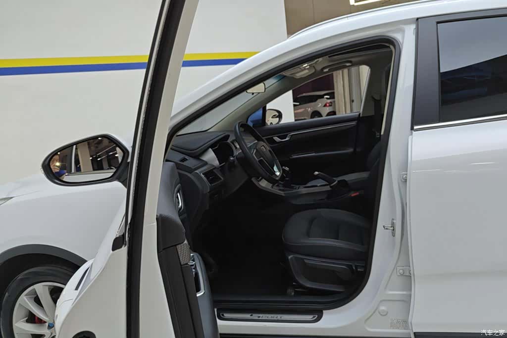 Geely Emgrand, 2018 9