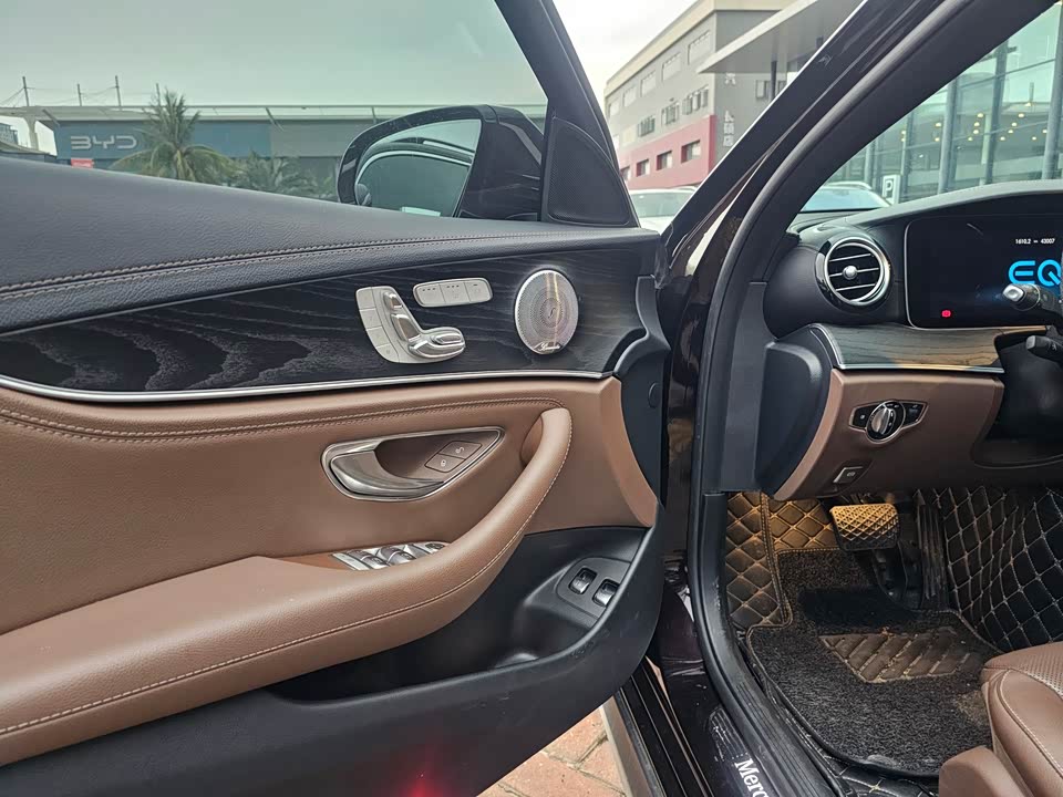 Mercedes-Benz E-class Mercedes-Benz E-class