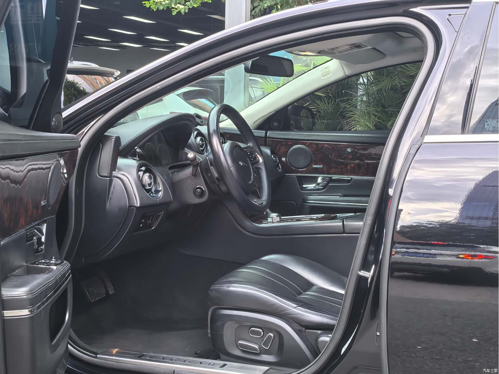 Jaguar XJ, 2013 14