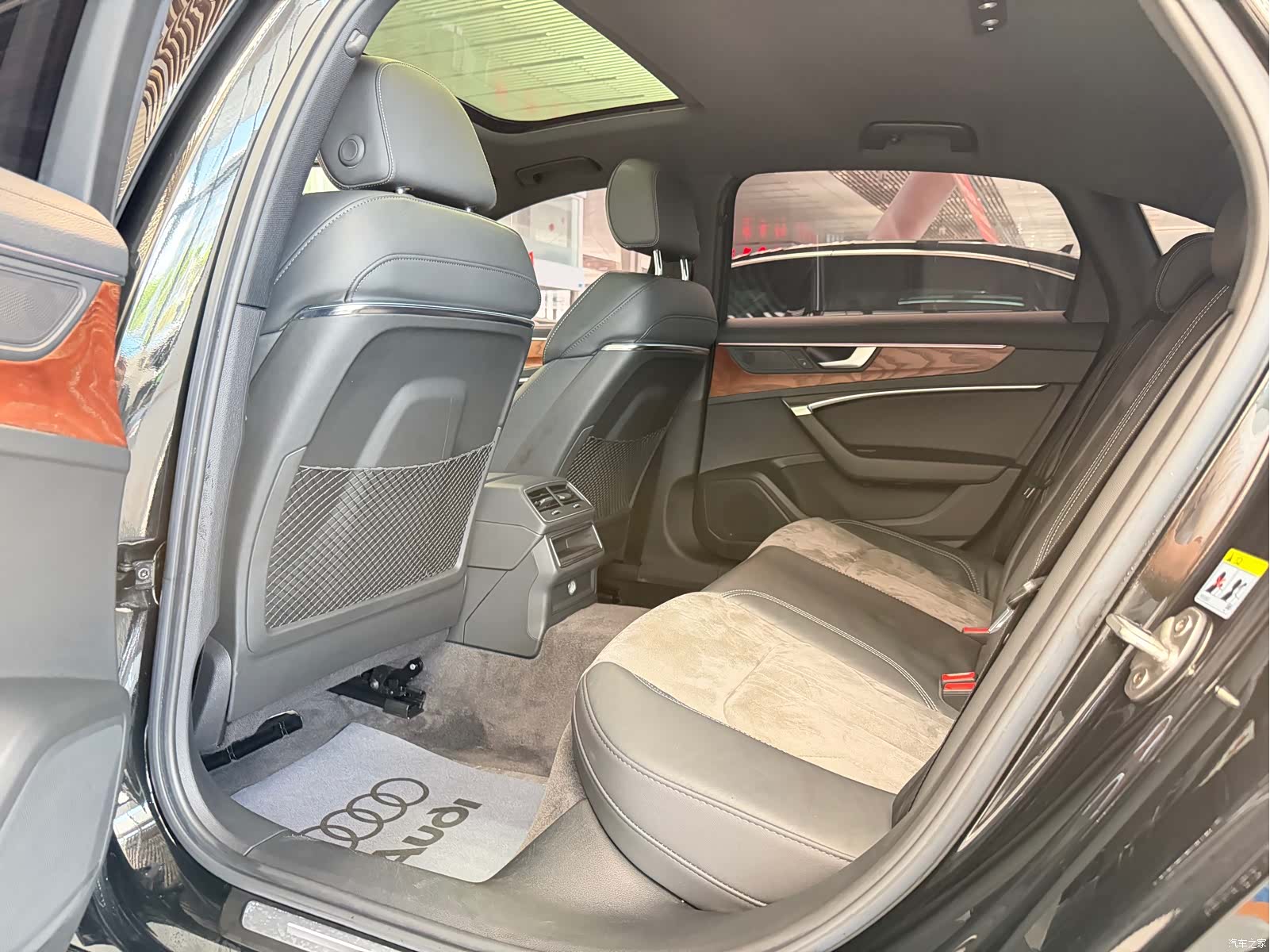 Audi A6L, 2021 все фото