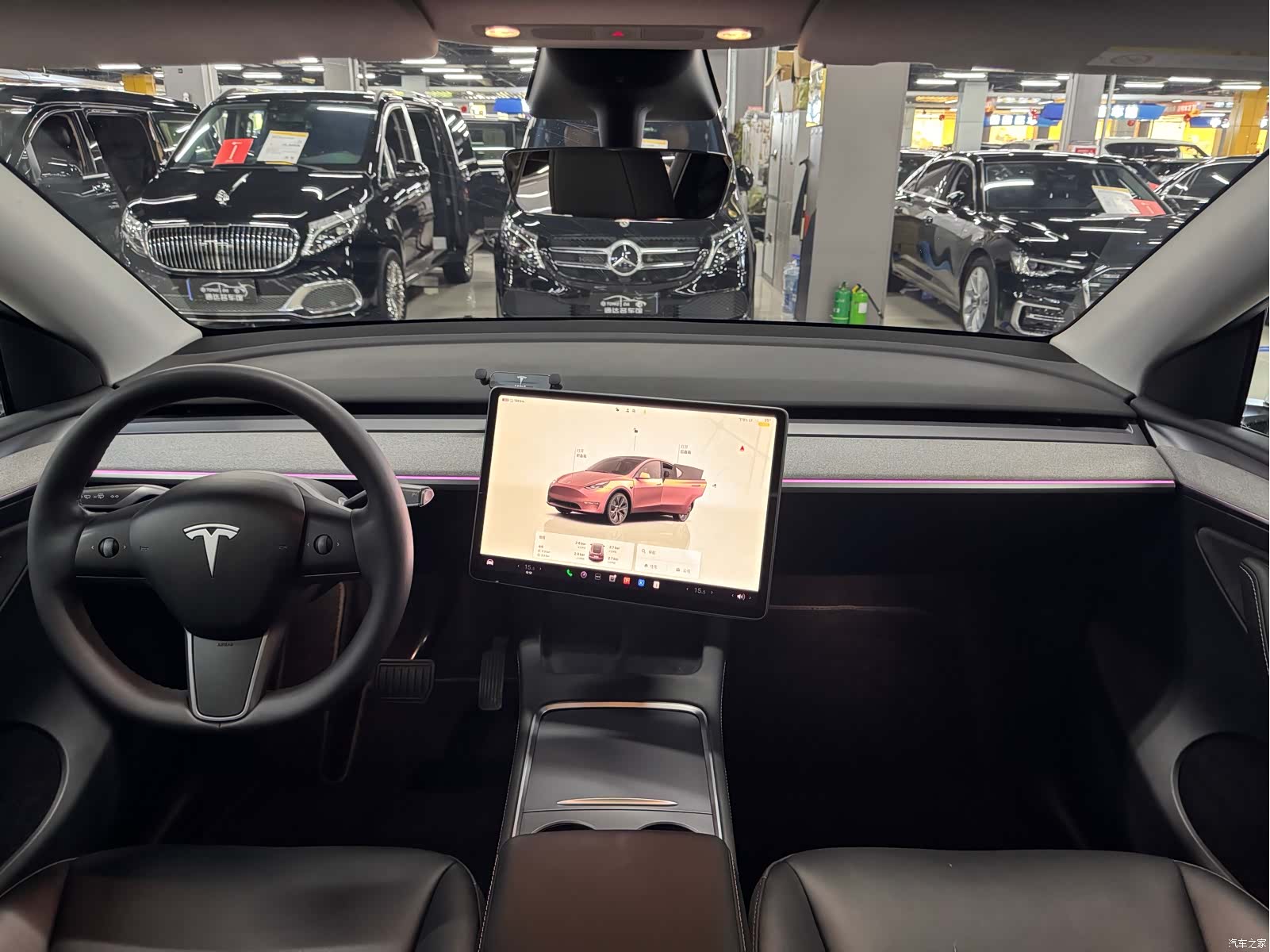 Tesla Model Y, 2023 все фото