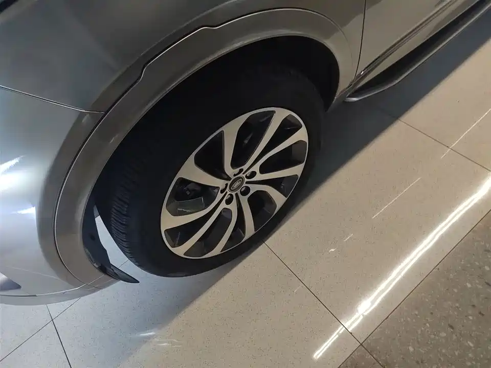 Land Rover Discover sports