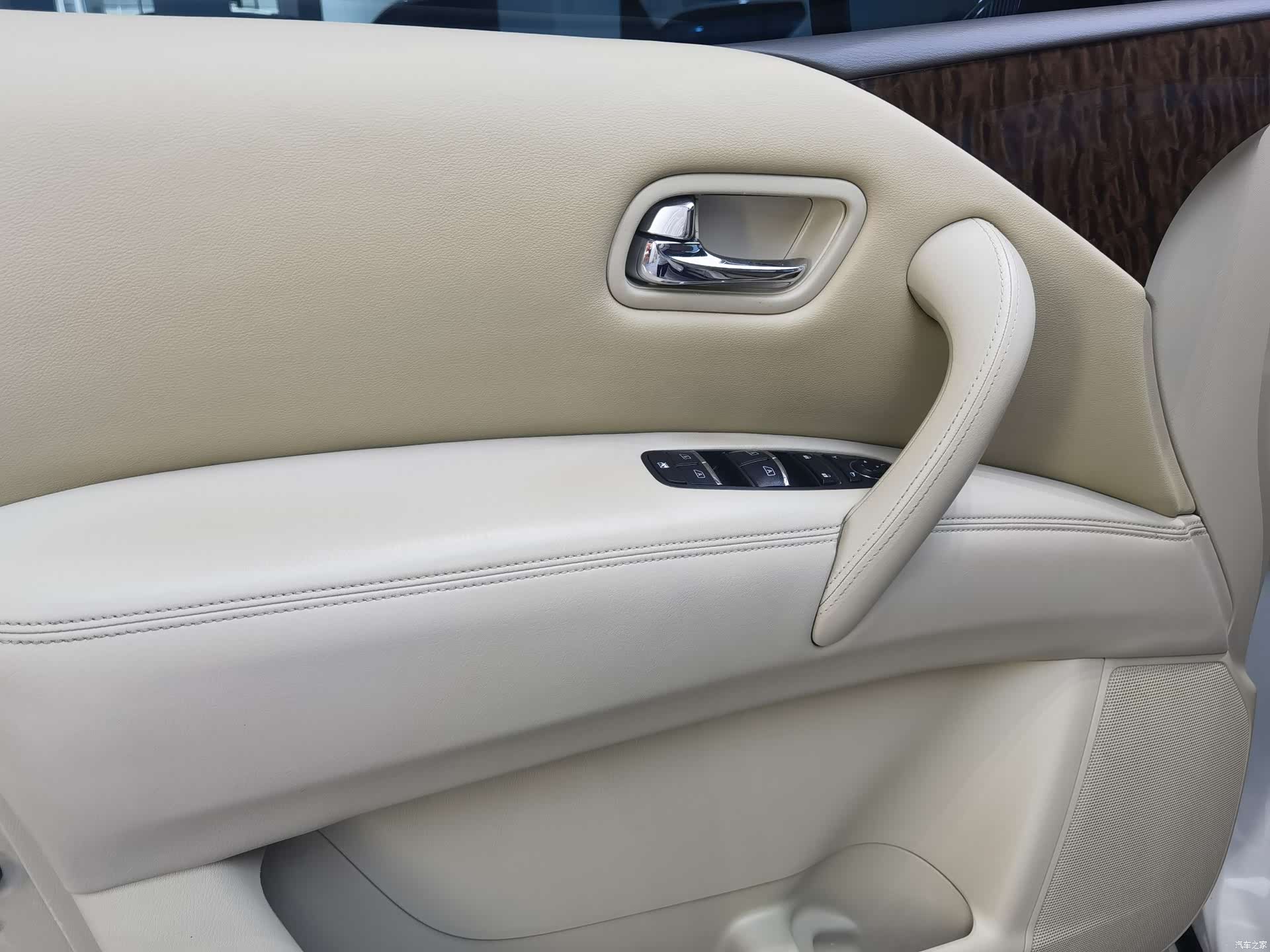 Nissan Patrol, 2019 8