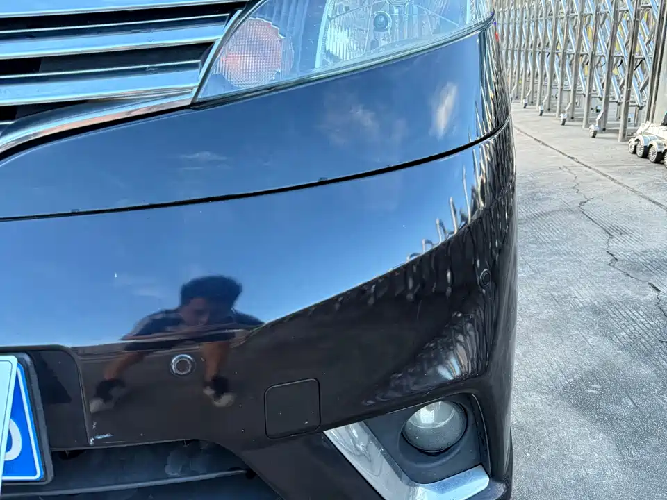 Nissan NV200 Nissan NV200