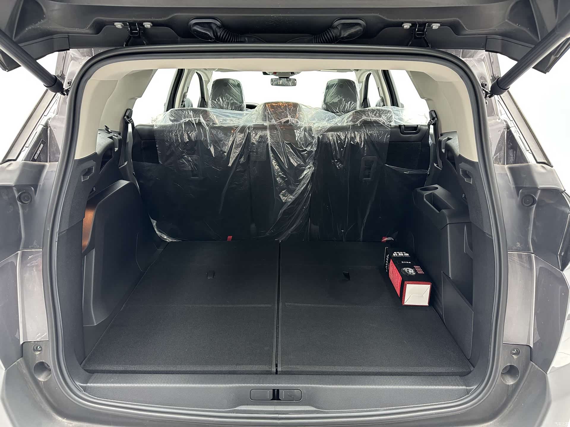 Peugeot 5008, 2026 18