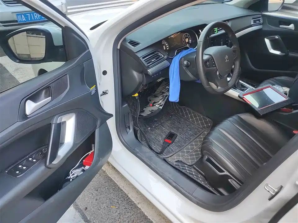 Peugeot 408 Peugeot 408