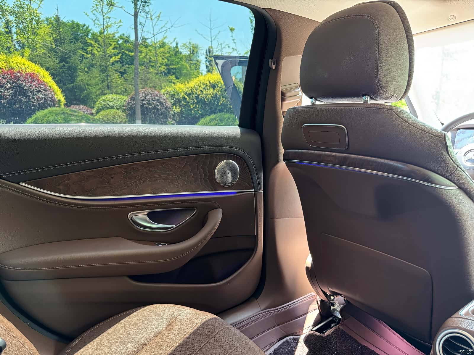 Mercedes-Benz E-Class, 2019 28